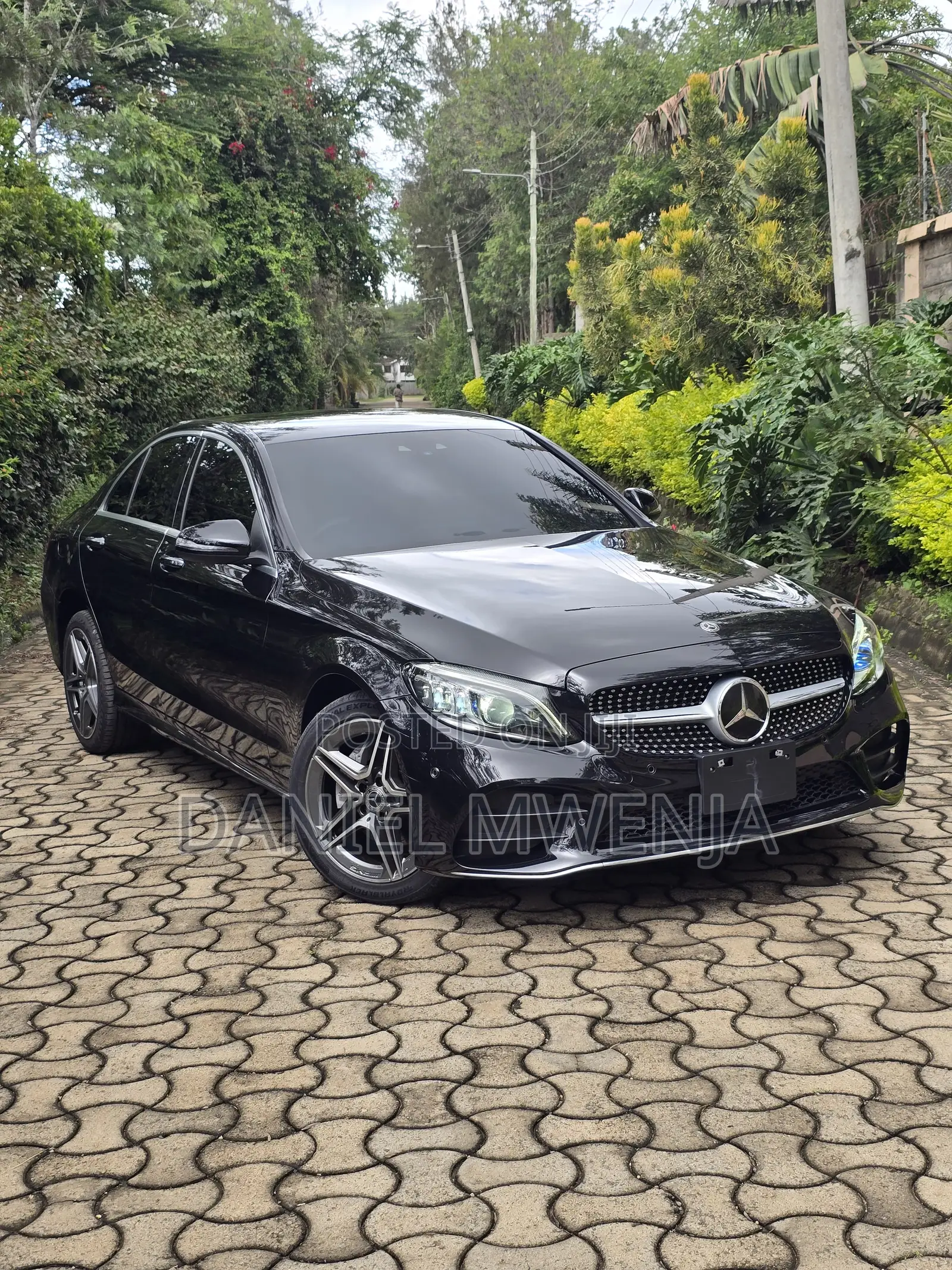 Mercedes-Benz C200 2020 Black