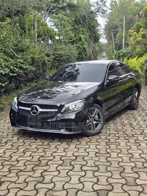 Mercedes-Benz C200 2020 Black