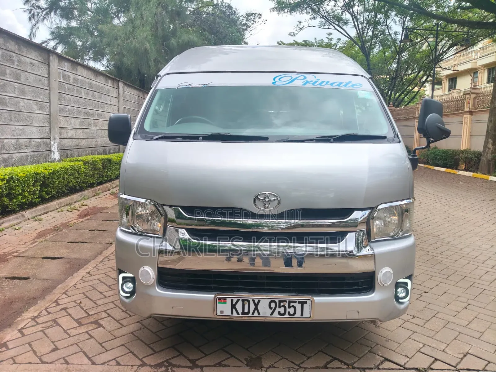 Toyota HiAce 2017 Silver