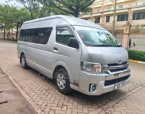 Toyota HiAce 2017 Silver