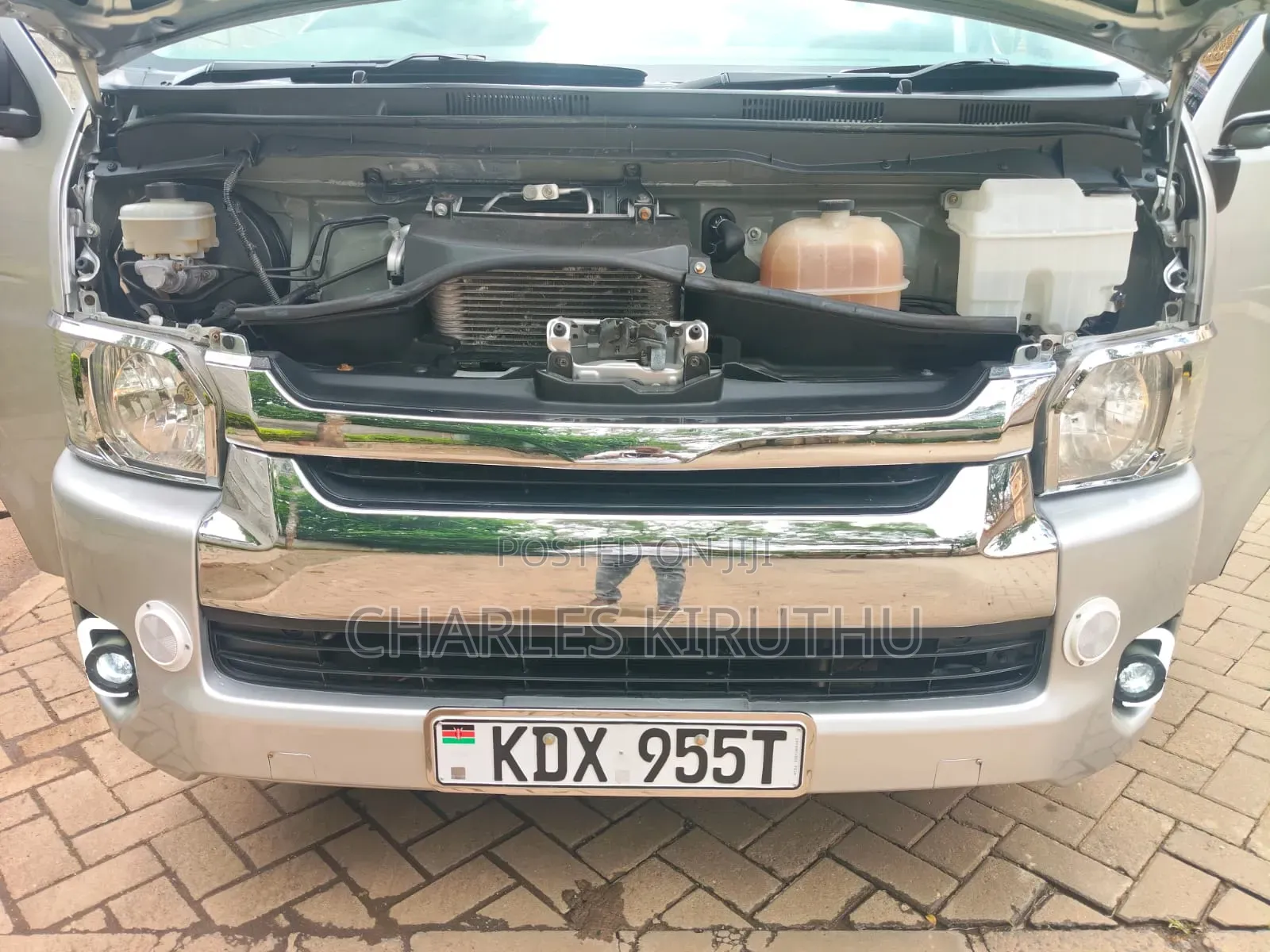 Toyota HiAce 2017 Silver