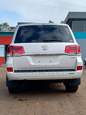 Toyota Land Cruiser 2020 White