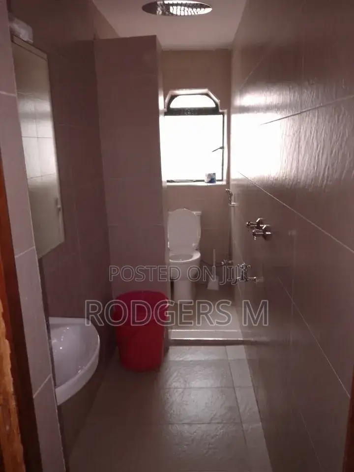 Furnished Studio Apartment in Valley Arcade for rent