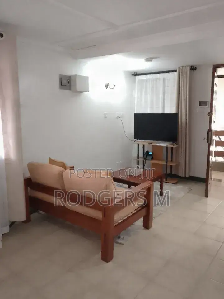 Furnished Studio Apartment in Valley Arcade for rent