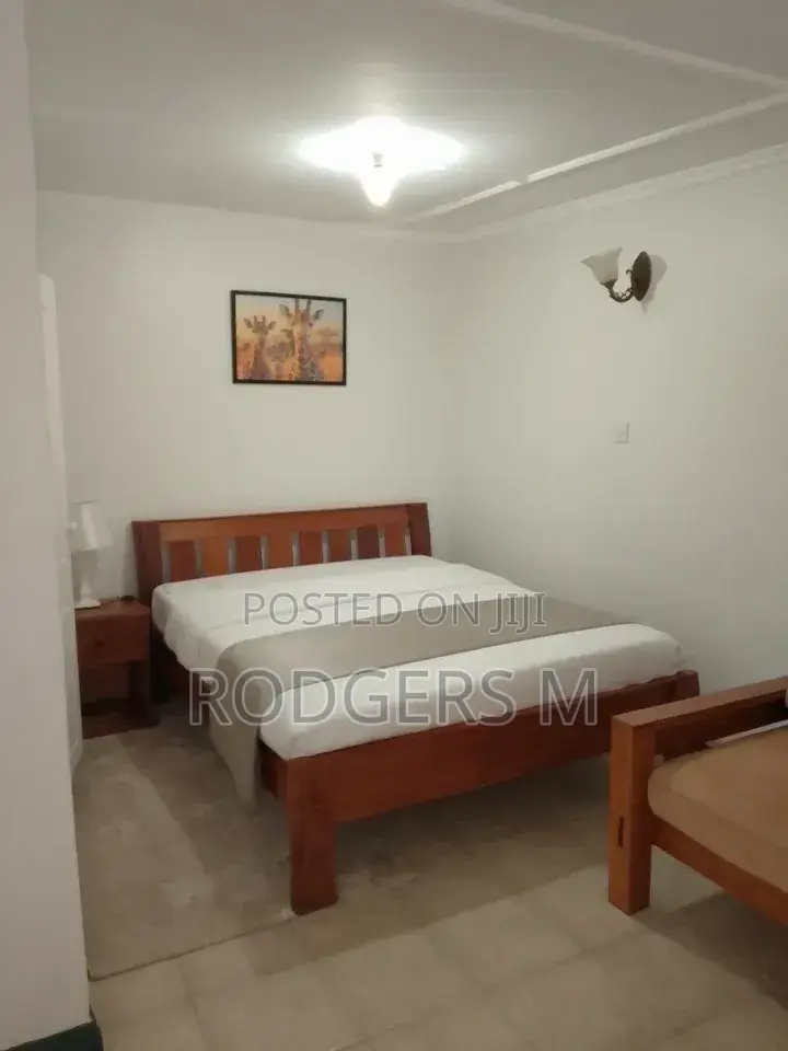 Furnished Studio Apartment in Valley Arcade for rent