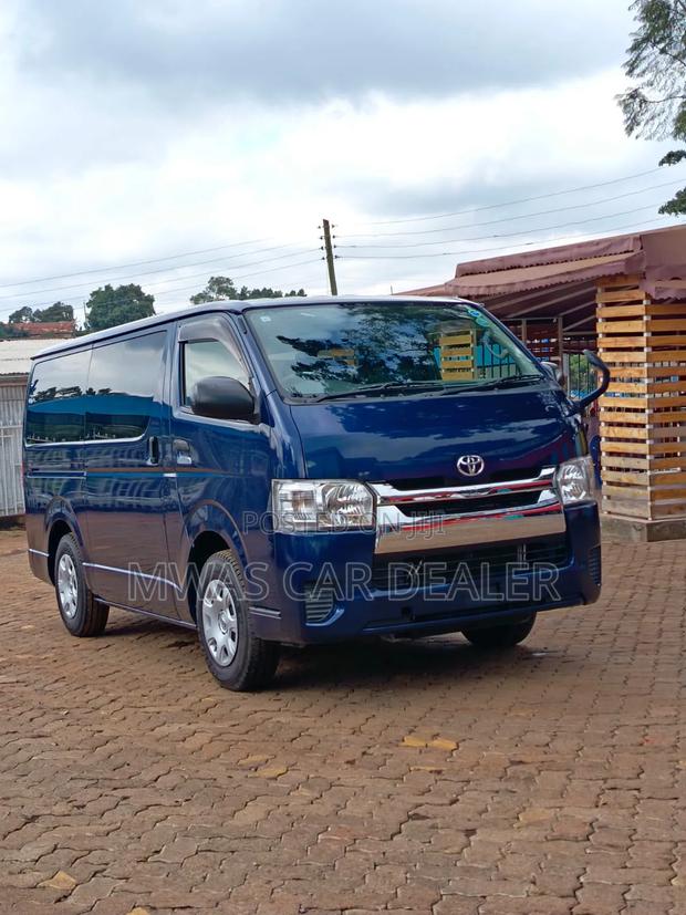 Toyota HiAce 2019 - thumbnail 5