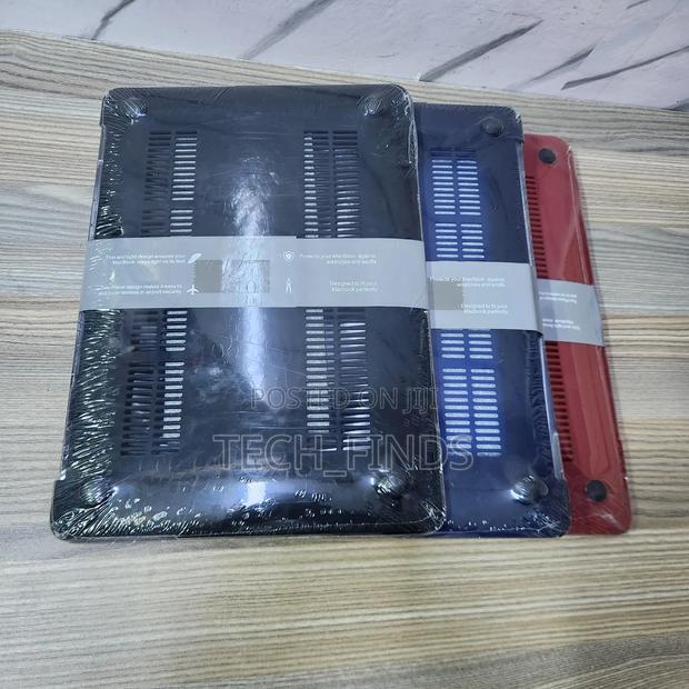 Macbook Air A1466,A1369 Hardshell Case Cover - thumbnail 2