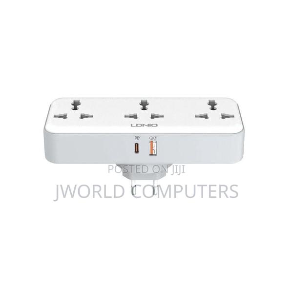 Ldnio 2 Universal Outlets Wall Power Socket 2500w With 1pd
