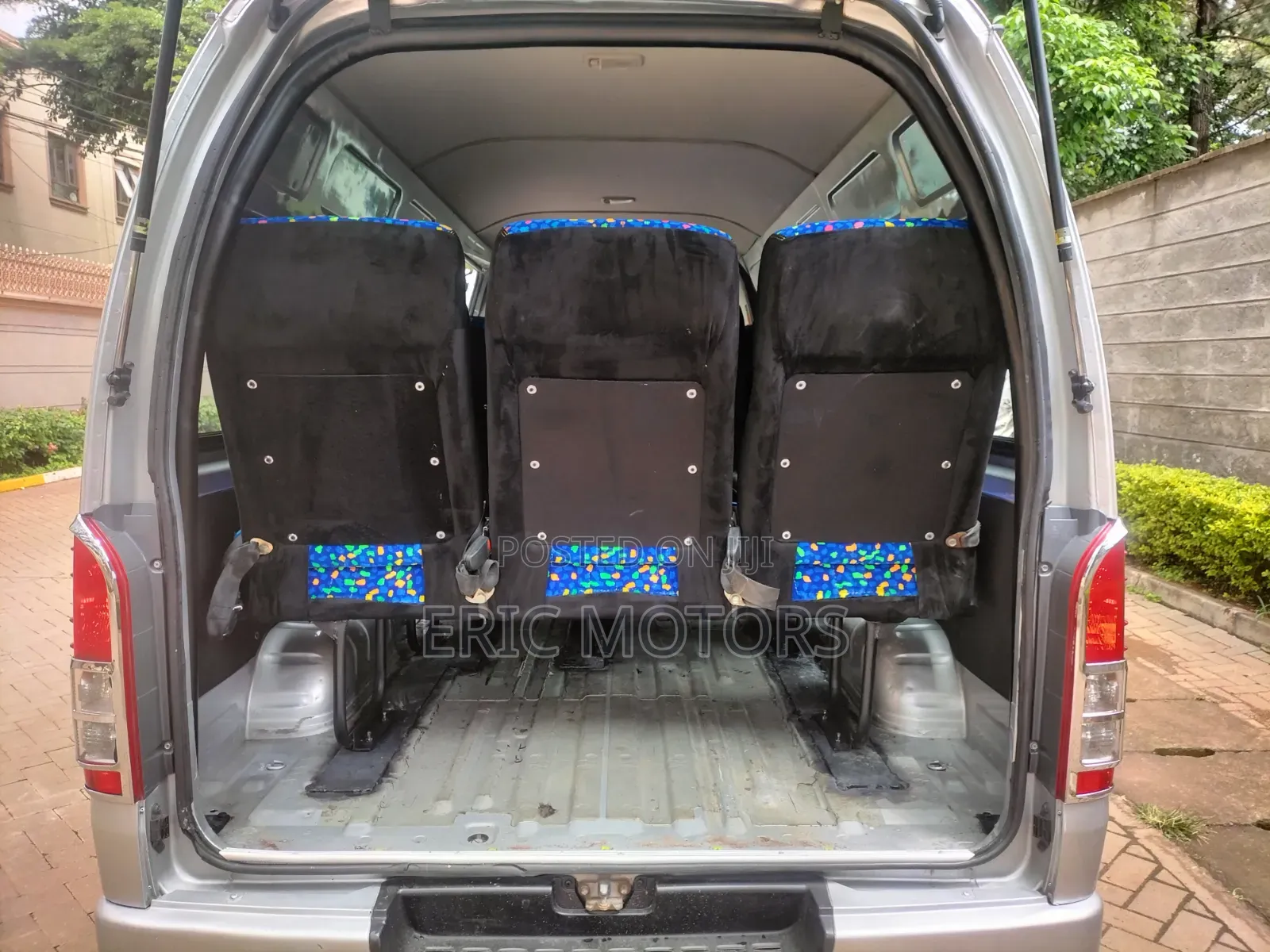 Toyota Grand HiAce 2016 Silver