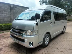 Toyota Grand HiAce 2016 Silver