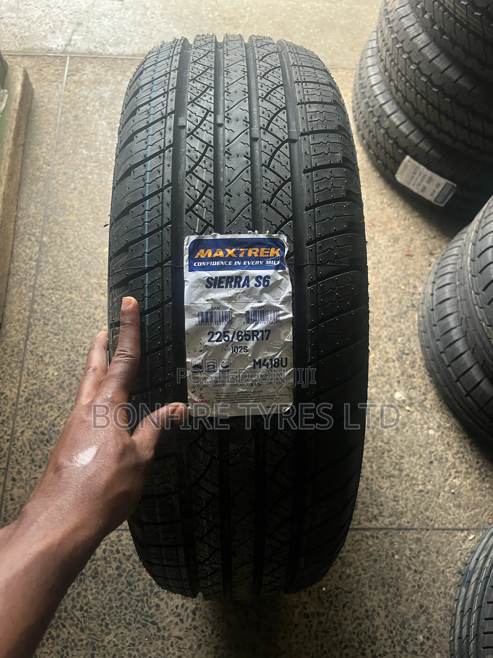 225/65r17 Maxtrek