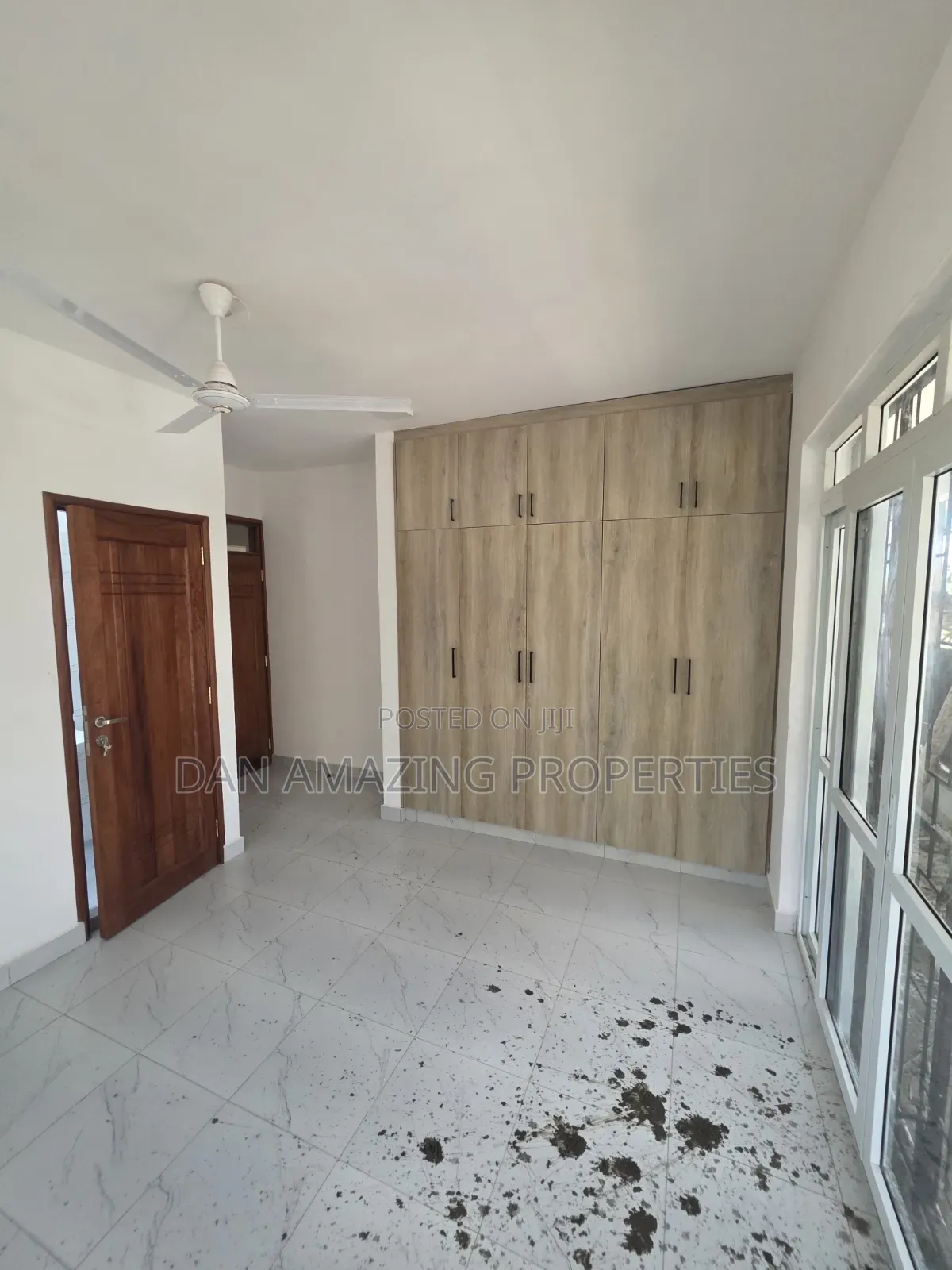 3bdrm Penthouse in Mombasa, Mtwapa for sale