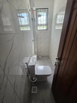 3bdrm Penthouse in Mombasa, Mtwapa for sale