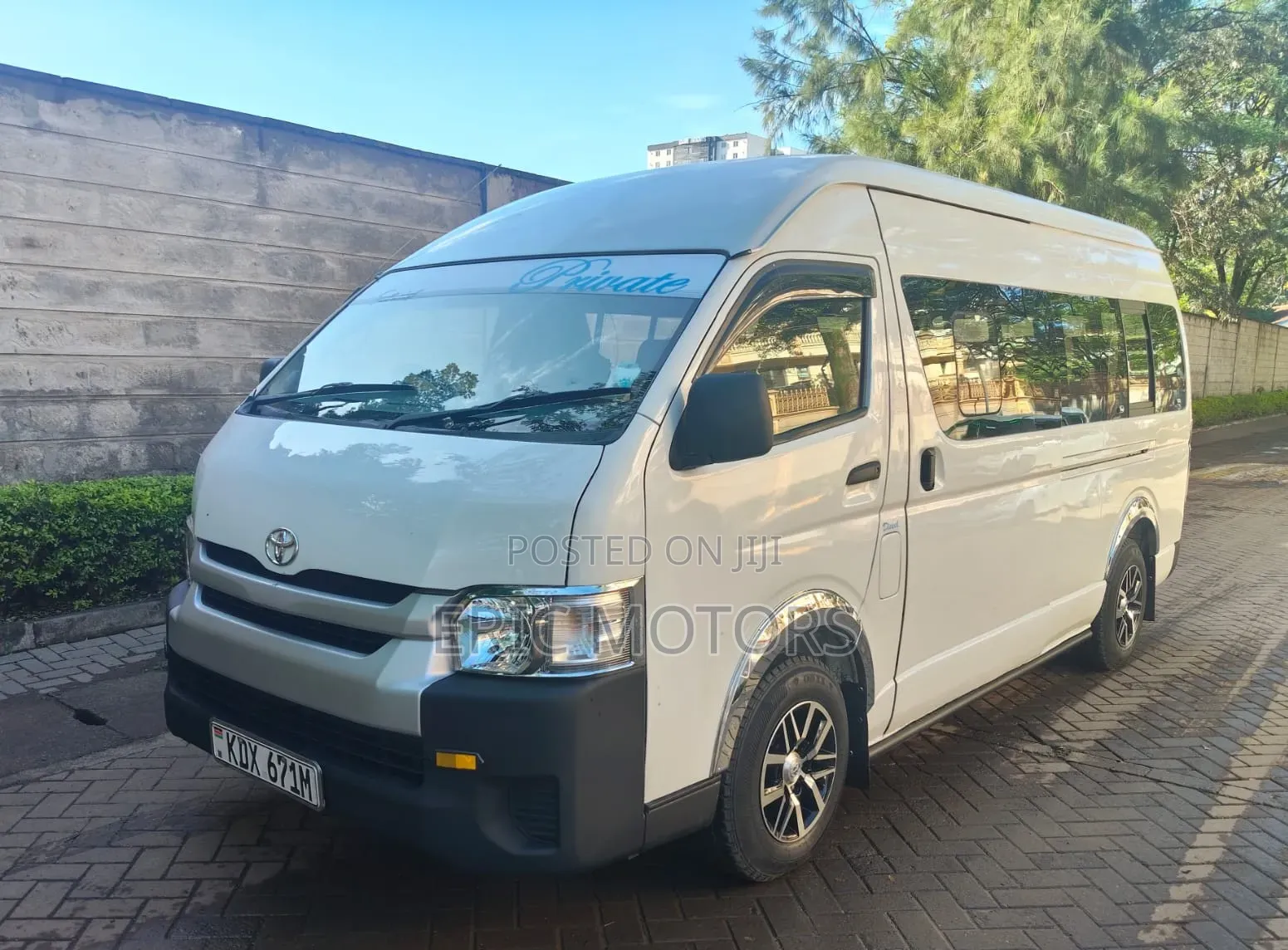 Toyota Grand HiAce 2017 White