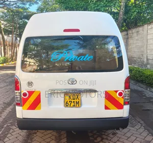 Toyota Grand HiAce 2017 White