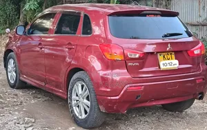 Mitsubishi RVR 2.0 2011 Red