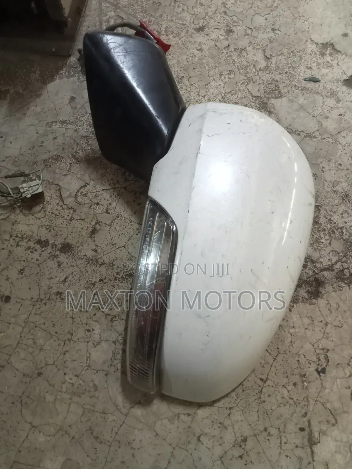 Sidemirror Ractis 2012