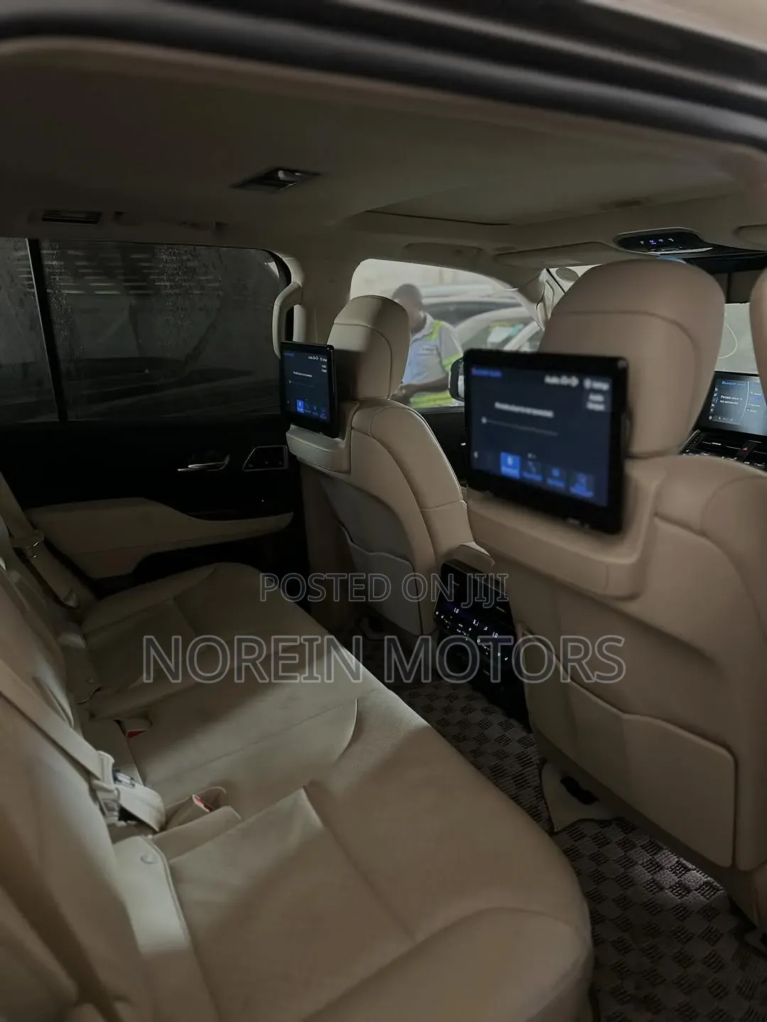 Toyota Land Cruiser 2023