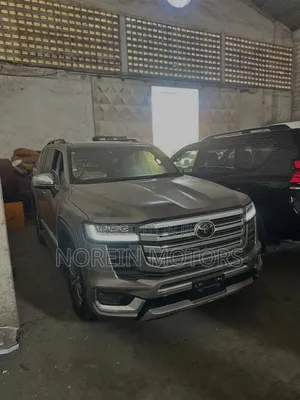 Toyota Land Cruiser 2023
