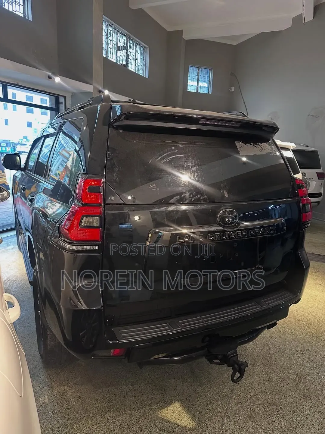 Toyota Land Cruiser Prado 2.7 2021 Matt Black