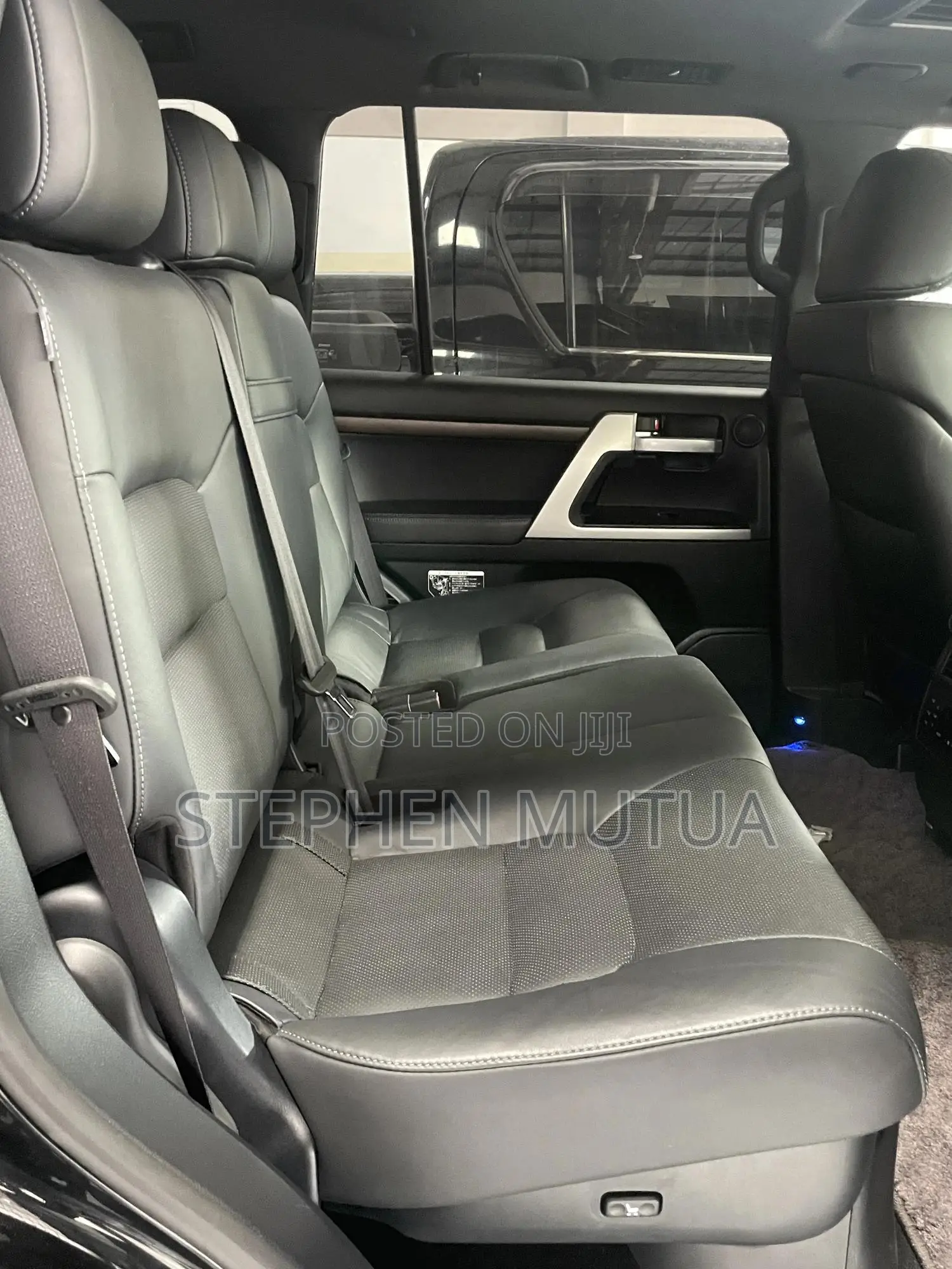 Toyota Land Cruiser 4.6 V8 ZX 2020 Black