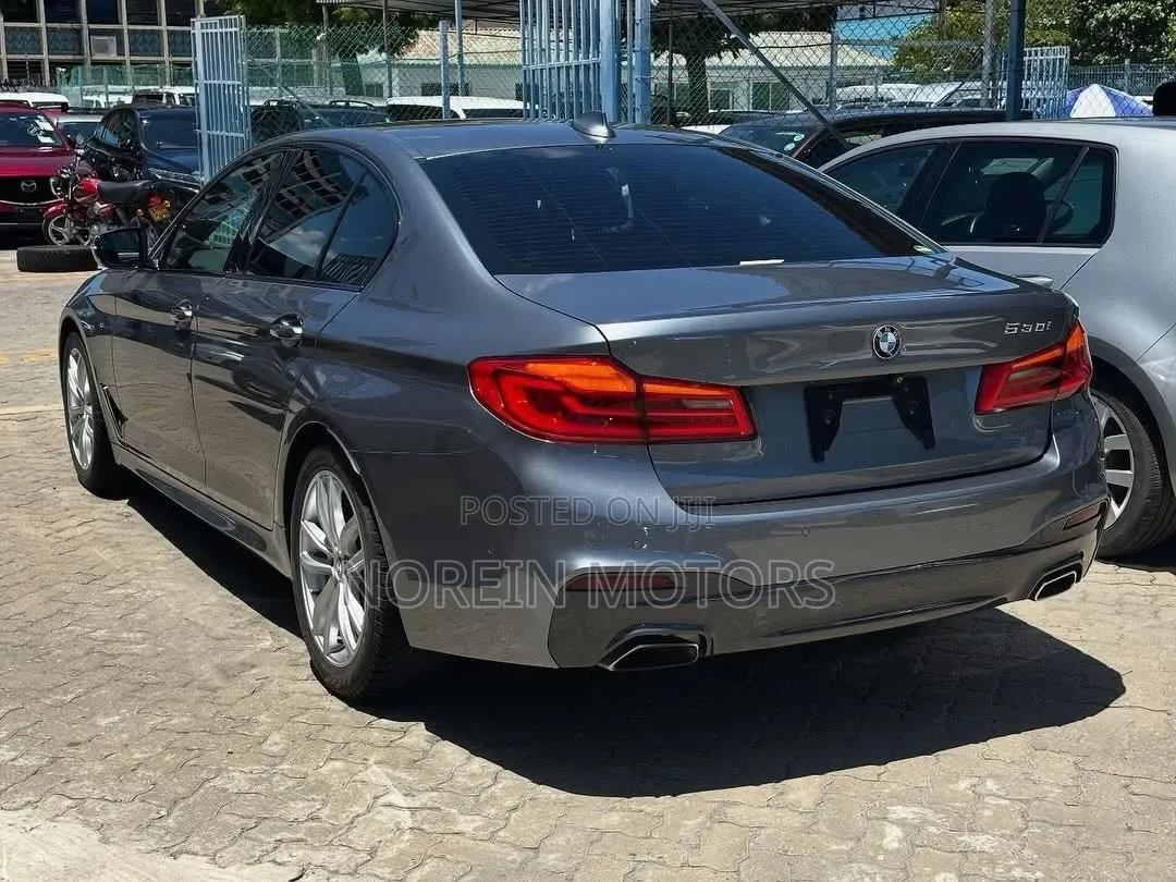 BMW 530i 2021 Blue