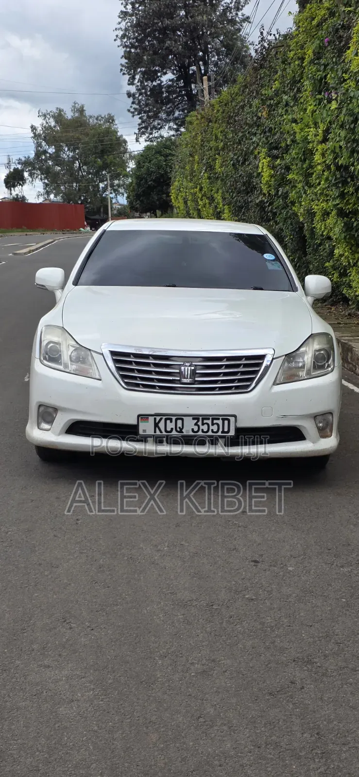 Toyota Crown 2012 White
