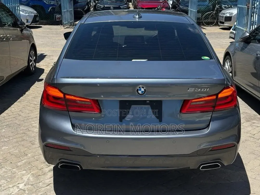 BMW 530i 2021 Blue