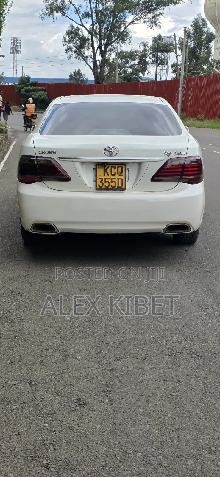 Toyota Crown 2012 White