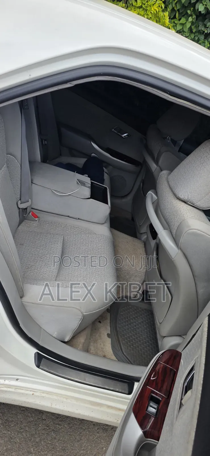Toyota Crown 2012 White