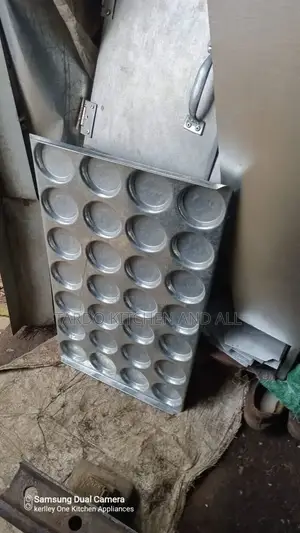 Commercial Queen Cake Baking Tin.