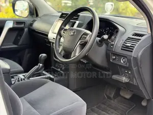 Toyota Land Cruiser Prado 2.7 2019 White