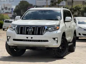 Toyota Land Cruiser Prado 2.7 2019 White