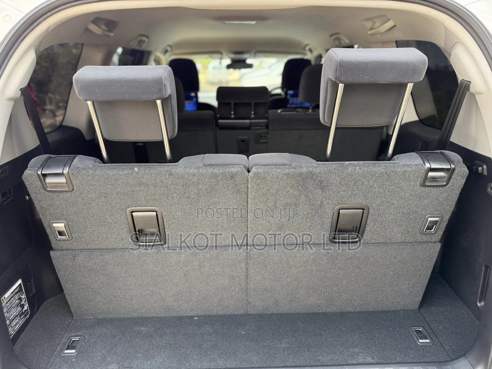 Toyota Land Cruiser Prado 2.7 2019 White