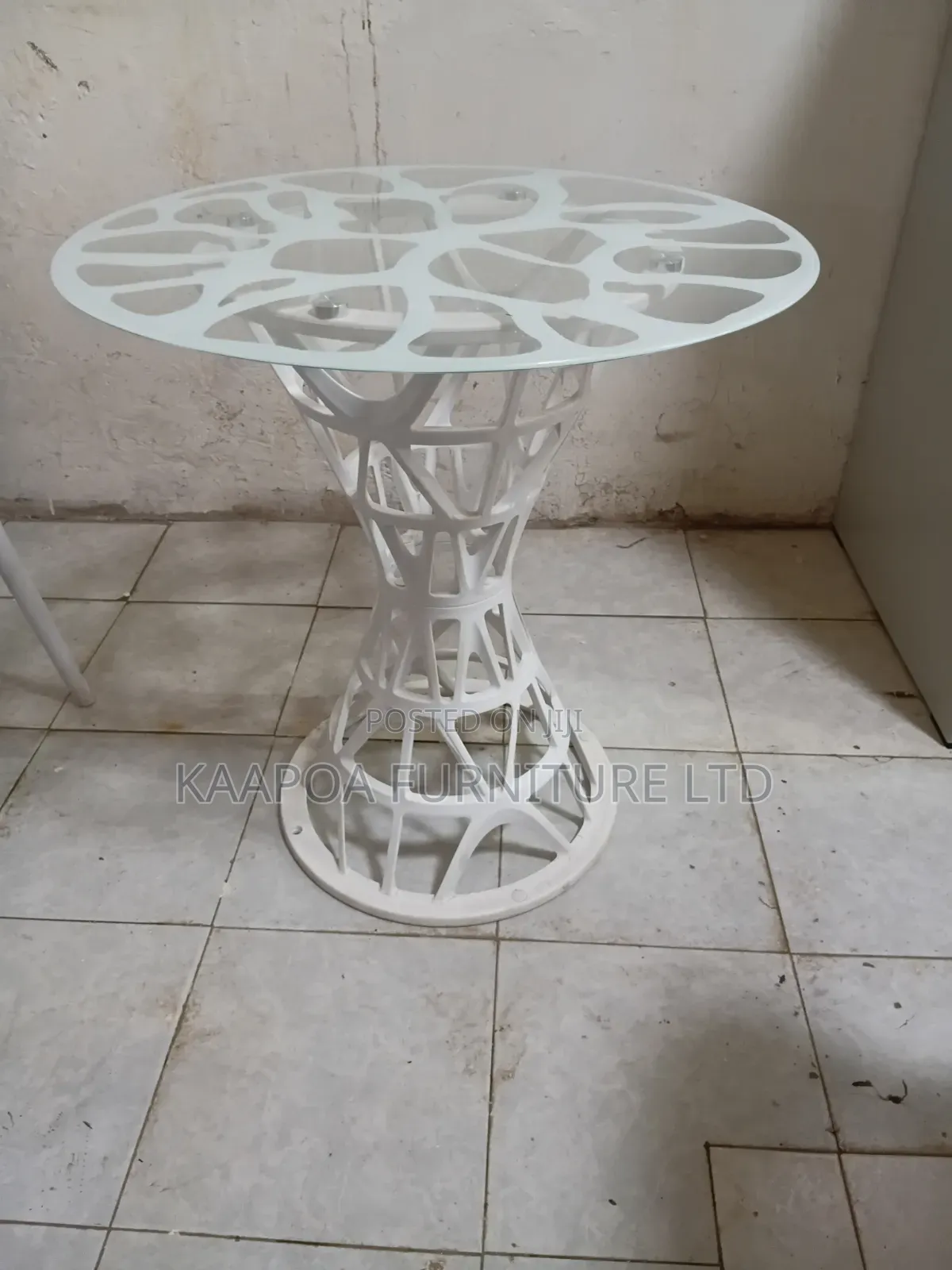 Cocktail / Dining Plastic Table