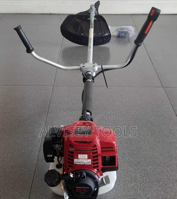 Honda Brush Cutter 4 Stroke Gx35 With 2 Blades