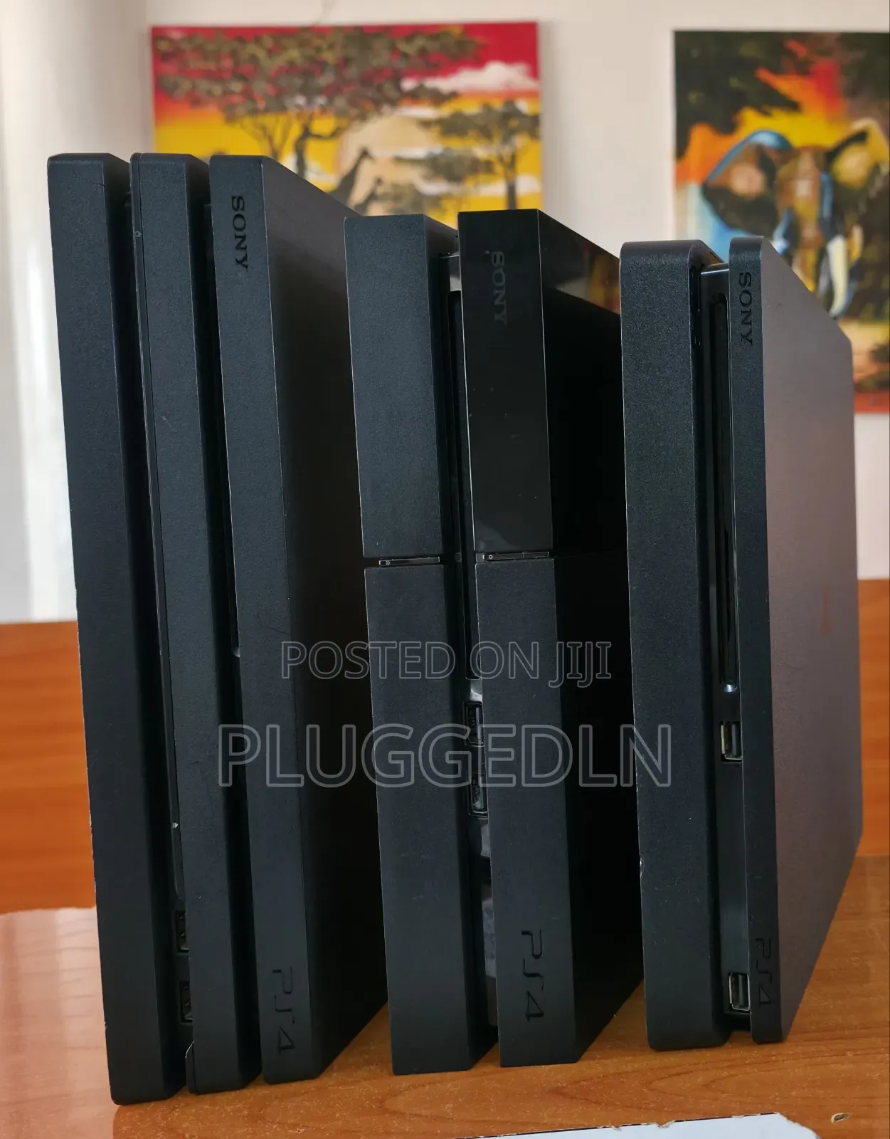 Sony Playstation 4 (Ps4 Standard) Console.