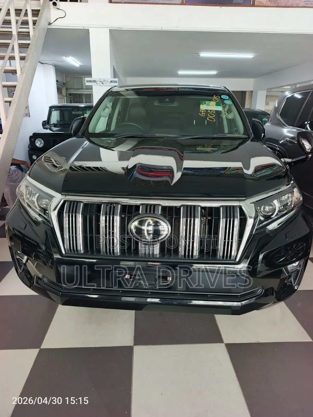 Toyota Land Cruiser Prado 2021 Black
