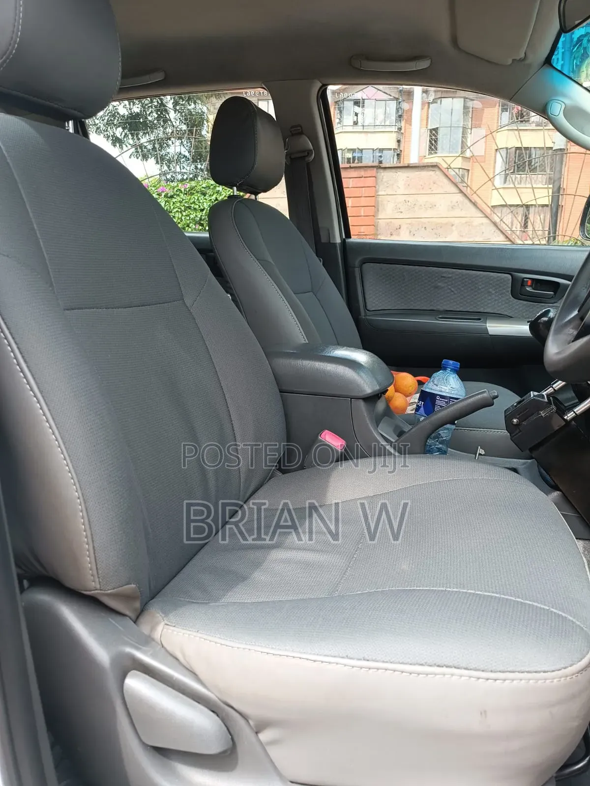 Toyota Hilux 2012 White