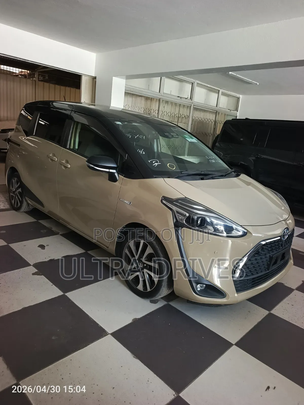 Toyota Sienta 2019 Brown
