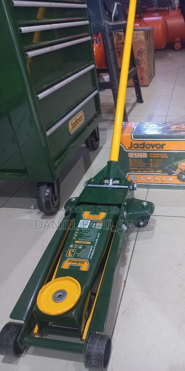 Jadever Hydraulic Floor Jack 2.5ton