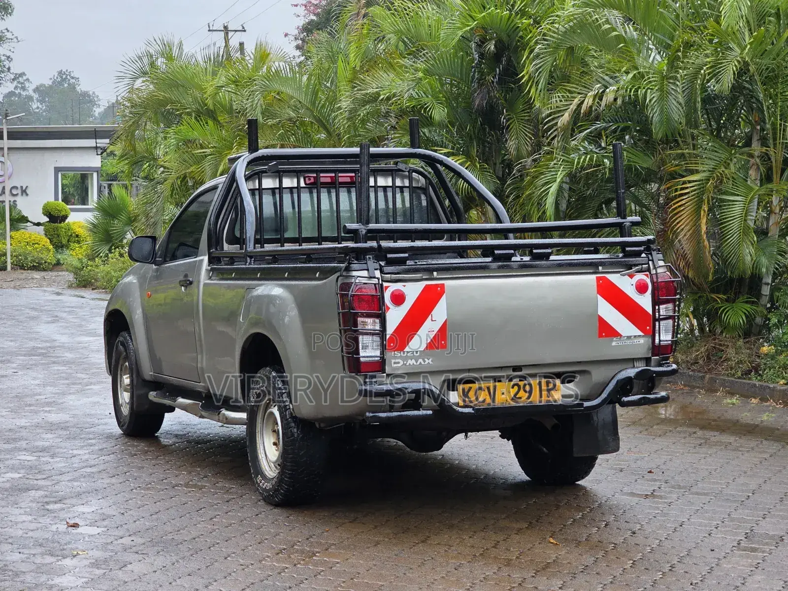 Isuzu D-MAX 2019 Gray