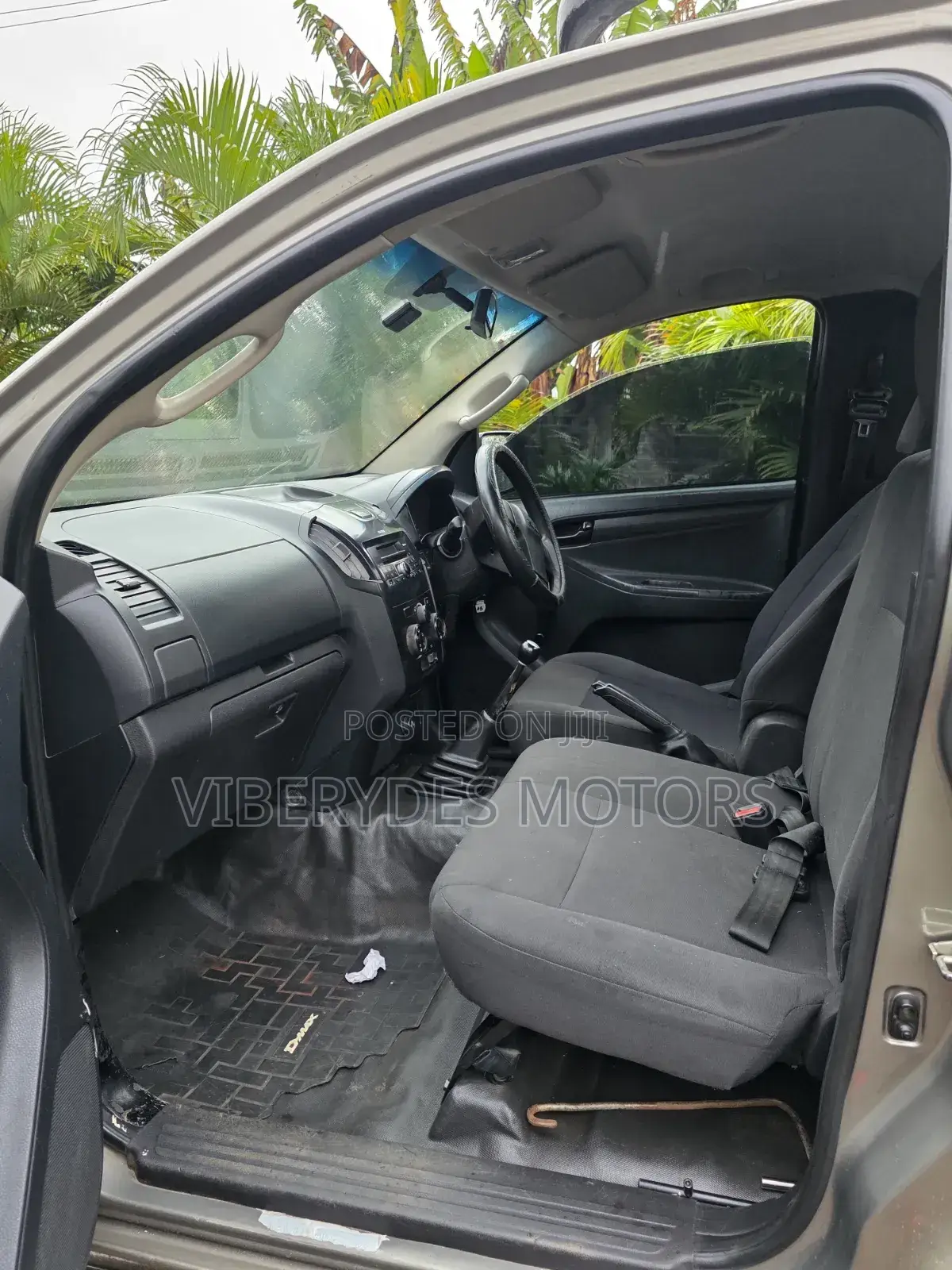Isuzu D-MAX 2019 Gray