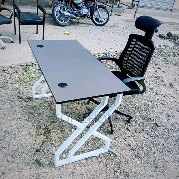 Table and Chair Metallic Frame. 1.2m