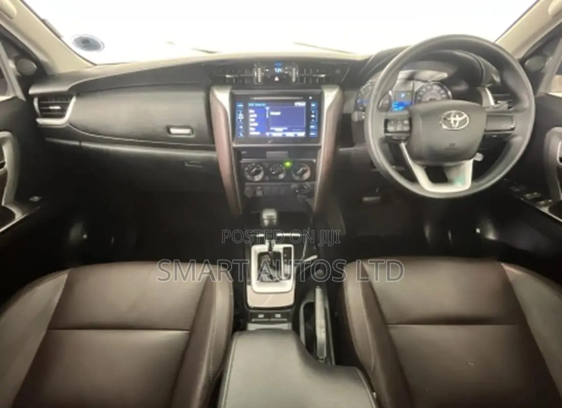 Toyota Fortuner 2019 Silver