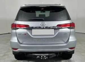 Toyota Fortuner 2019 Silver