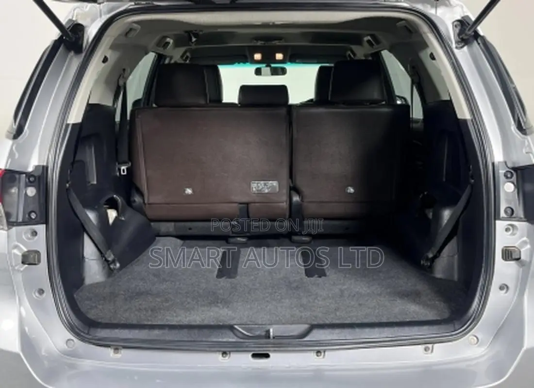 Toyota Fortuner 2019 Silver