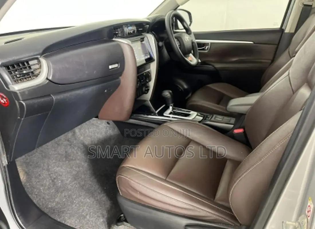 Toyota Fortuner 2019 Silver
