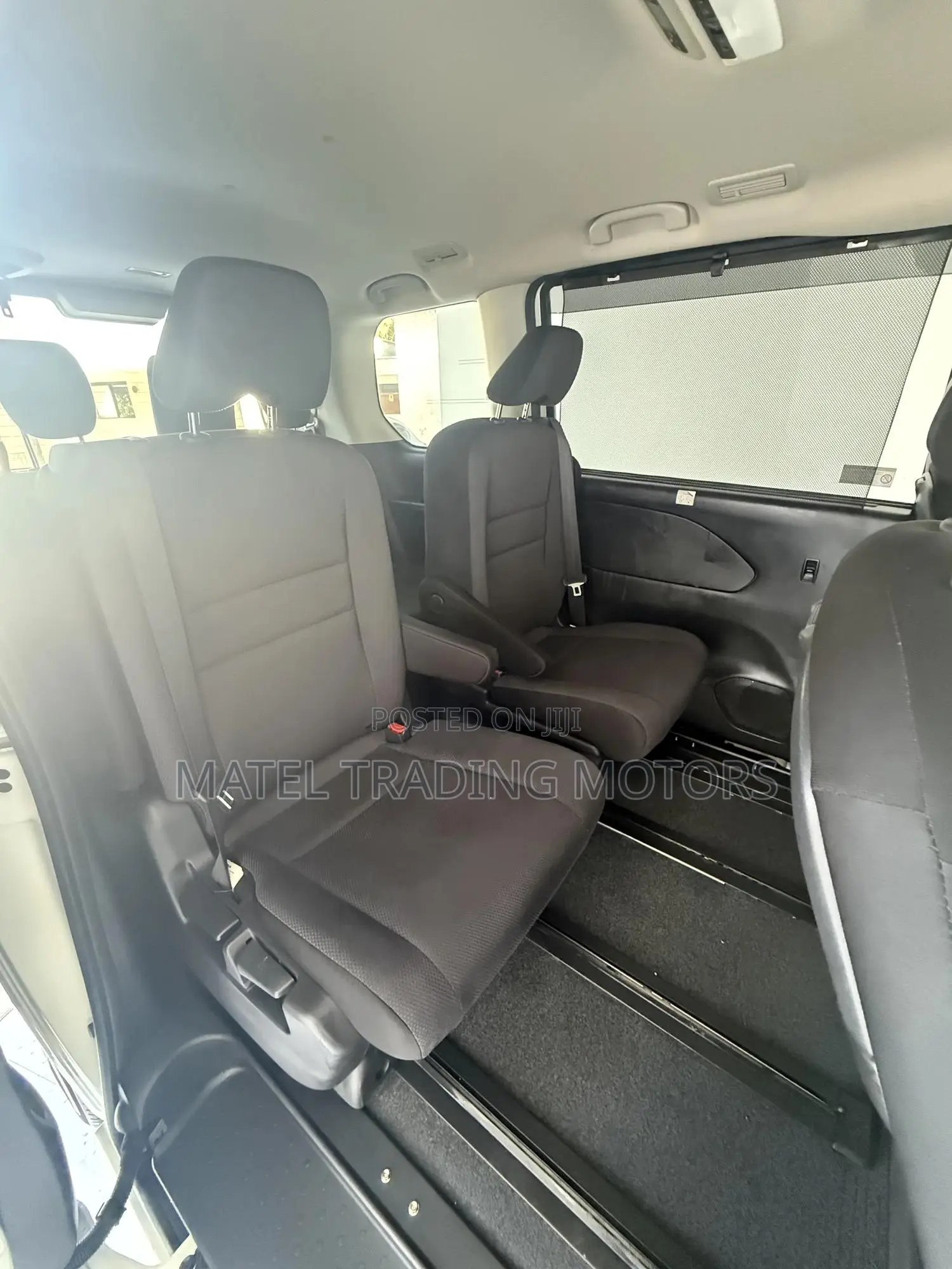 Nissan Serena 2019 White