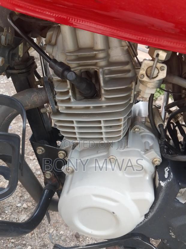 Bajaj Boxer 125 2024 Red - thumbnail 3